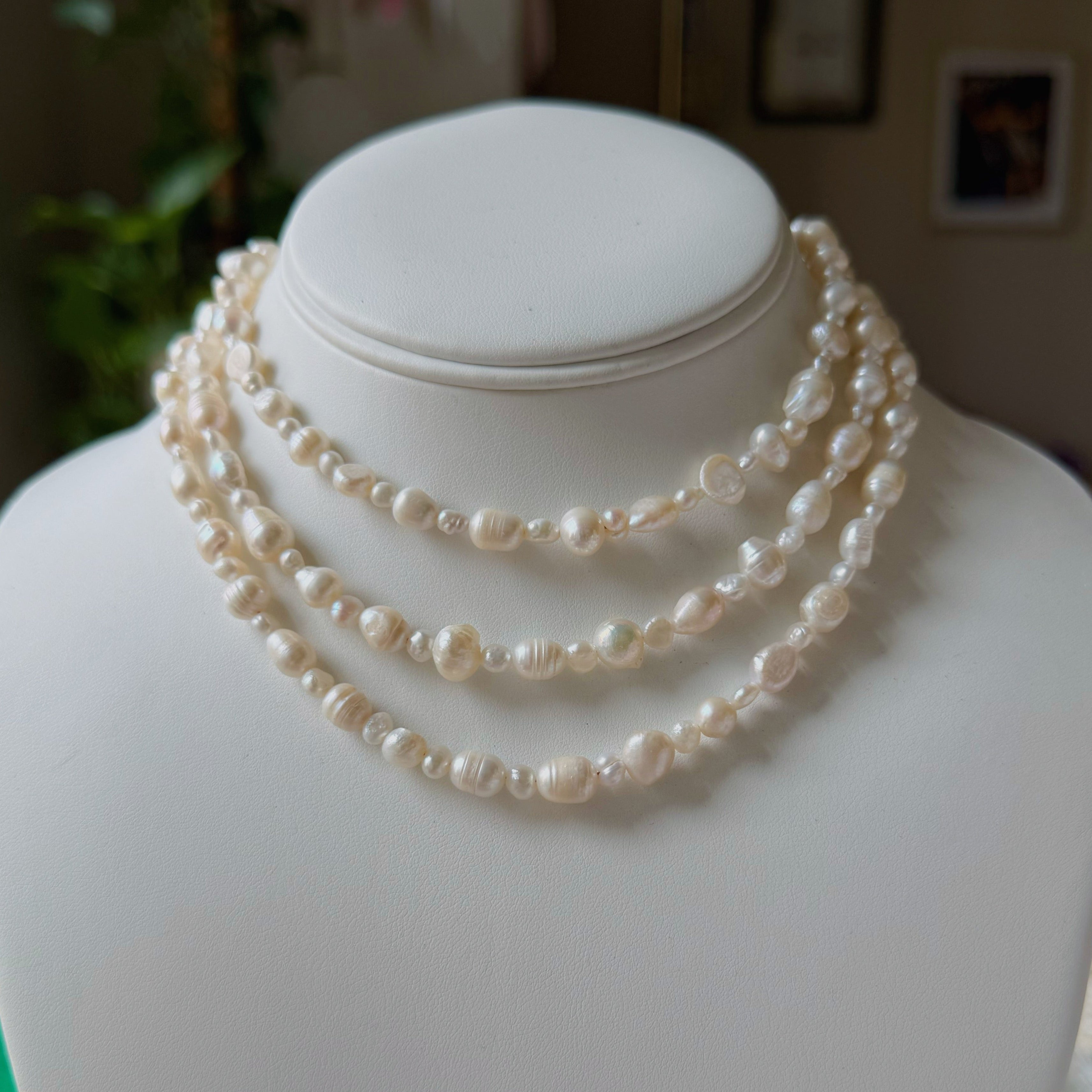AIRE PEARL NECKLACE