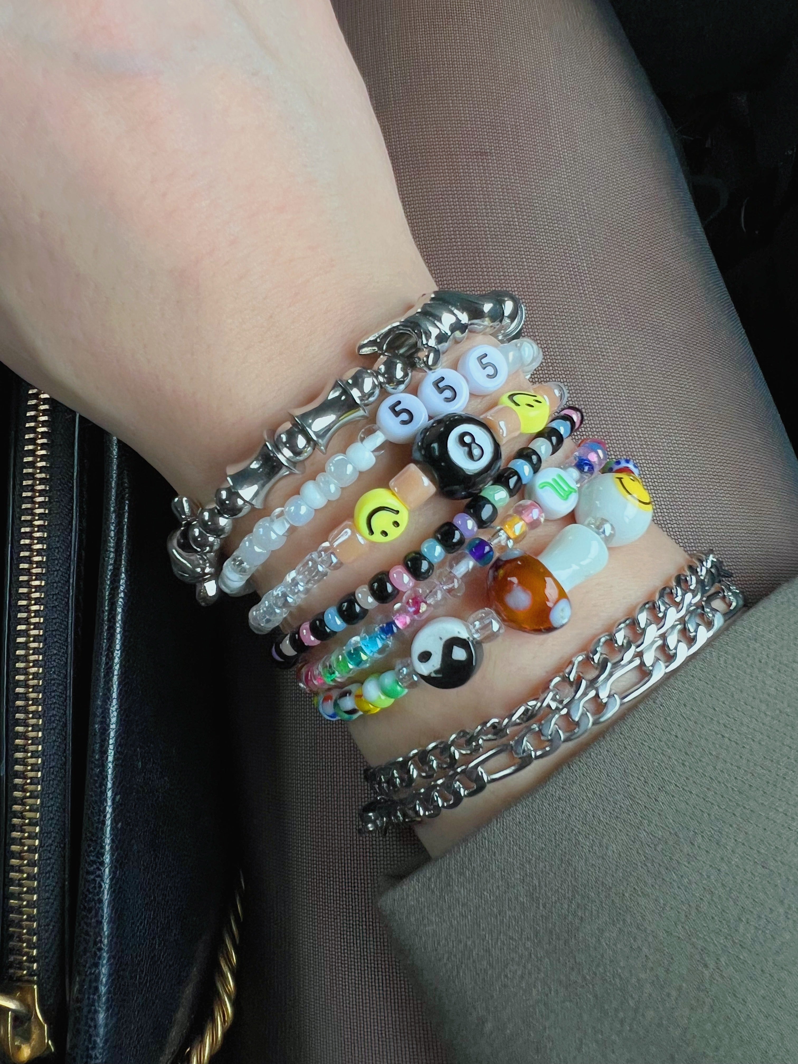 Shop Bracelet Grunge with great discounts and prices online - Nov 2023