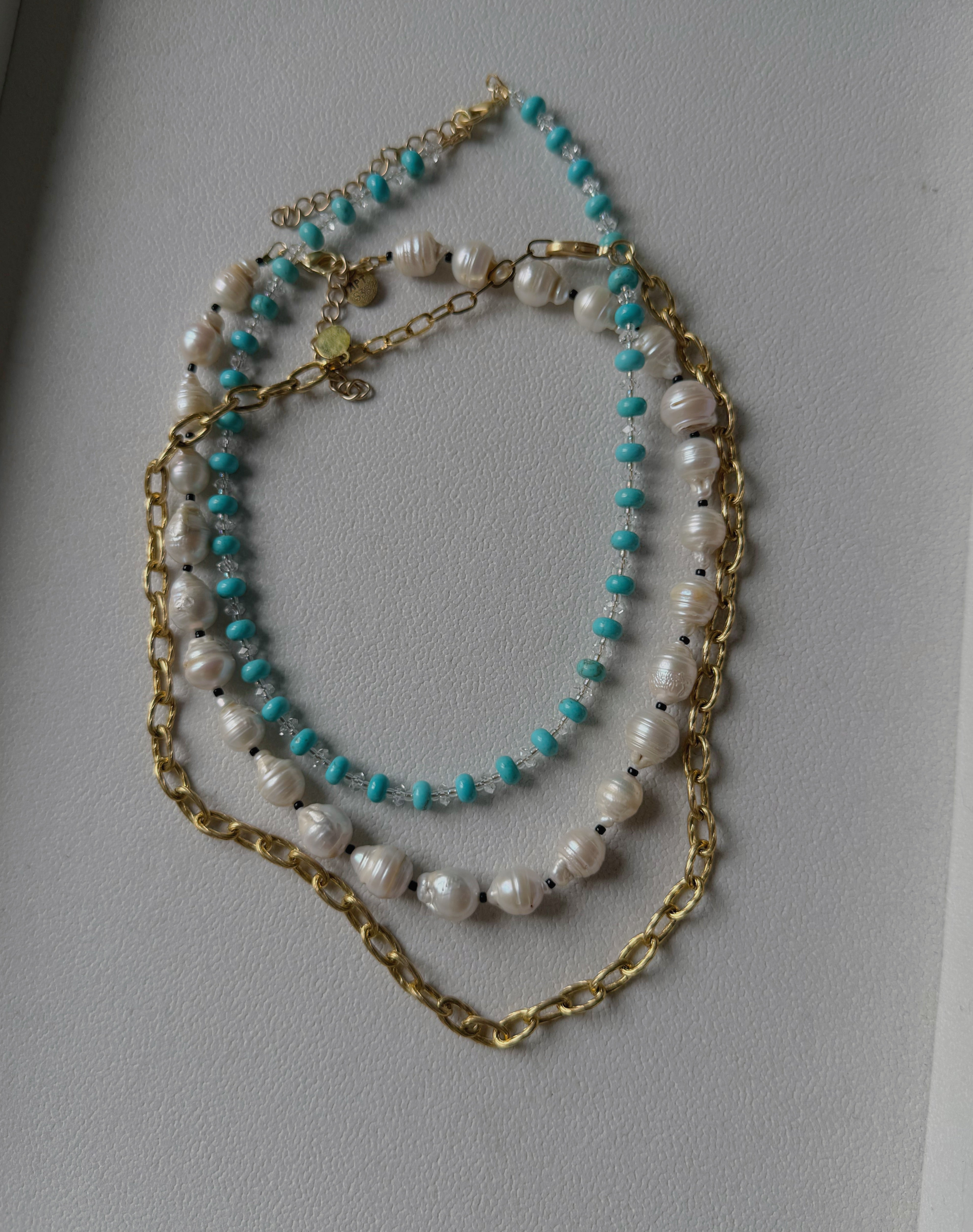 BAROQUE X BLACK SPACER NECKLACE