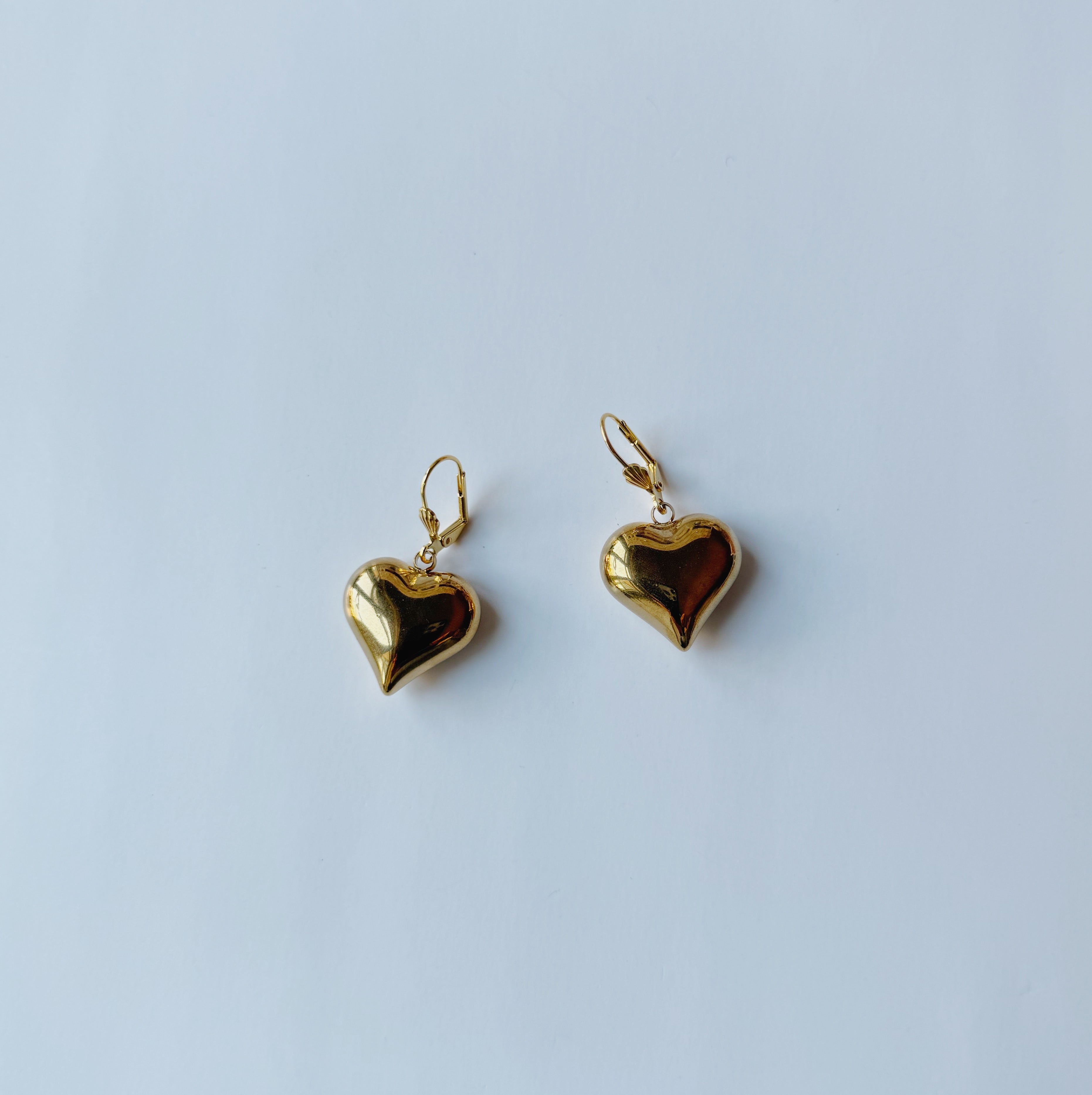 GOLD CHUNKY HEART EARRINGS